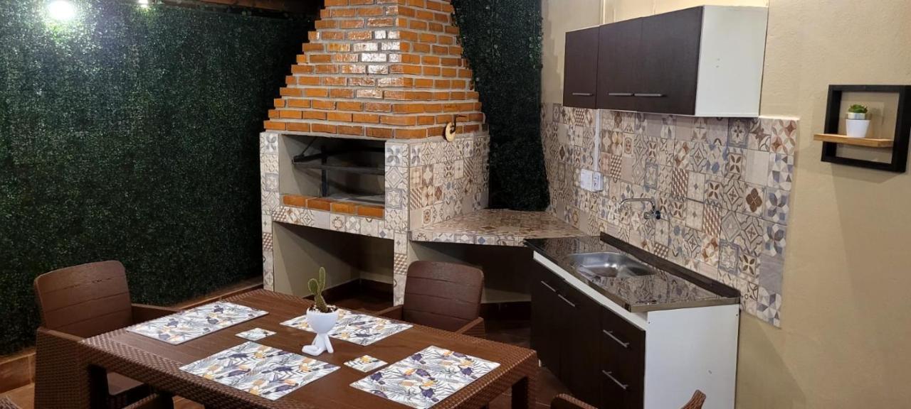 Casa 24 Puerto Iguazu Apartment Екстериор снимка